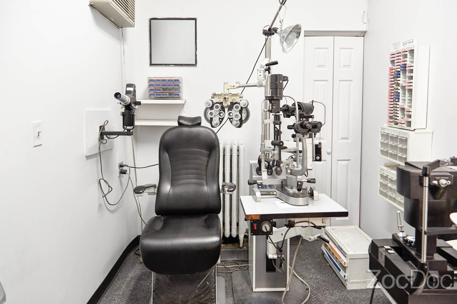 Photo of Lens Lab Express Optical - General Vision Services in Kings County City, New York, United States - 3 Picture of Point of interest, Establishment, Store, Health, Doctor