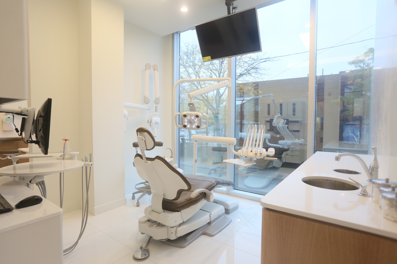 Photo of Comfort Dental Clinic, LLC in Fort Lee City, New Jersey, United States - 2 Picture of Point of interest, Establishment, Health, Dentist