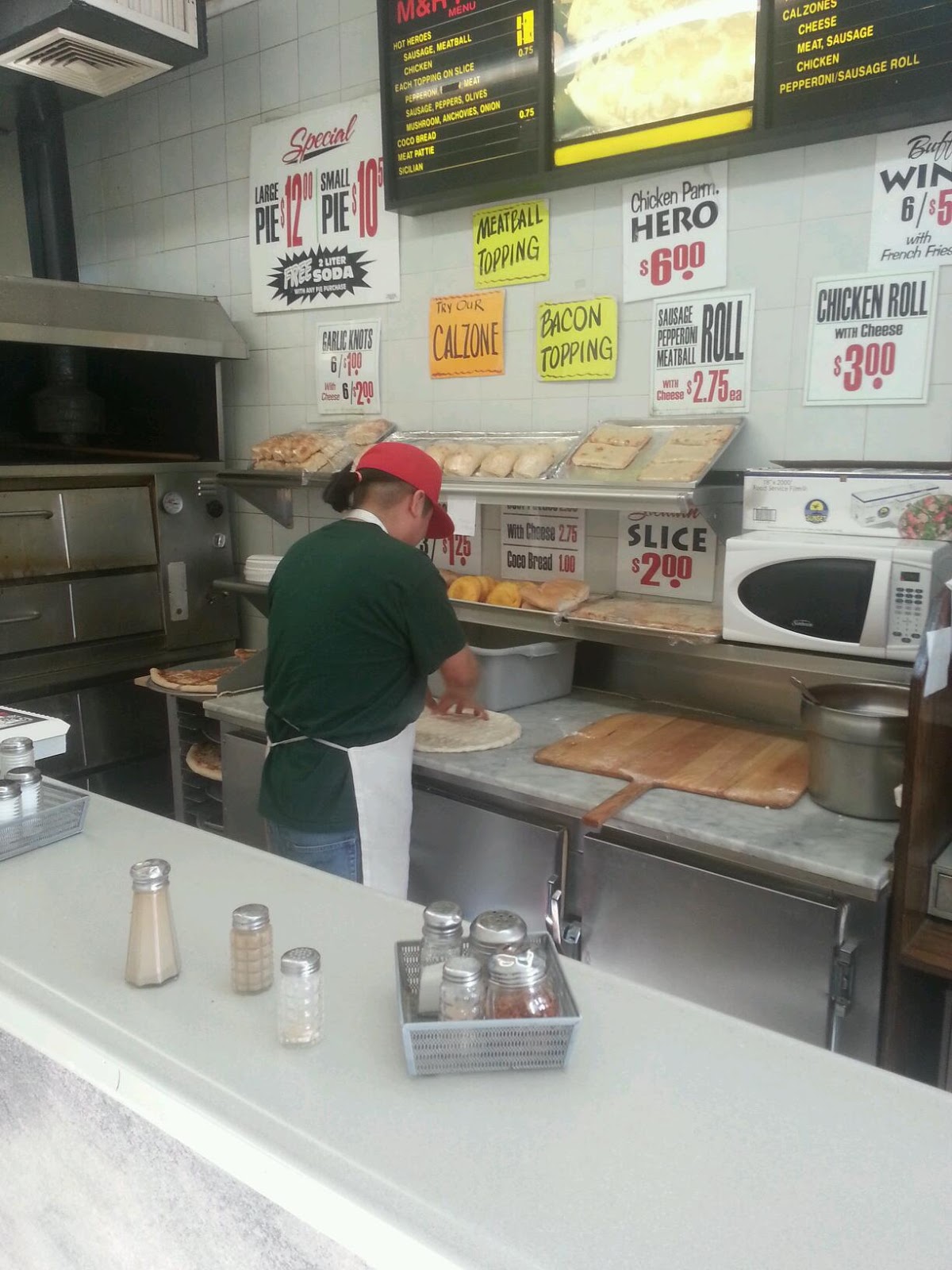 Photo of M & R Pizza in Bronx City, New York, United States - 1 Picture of Restaurant, Food, Point of interest, Establishment