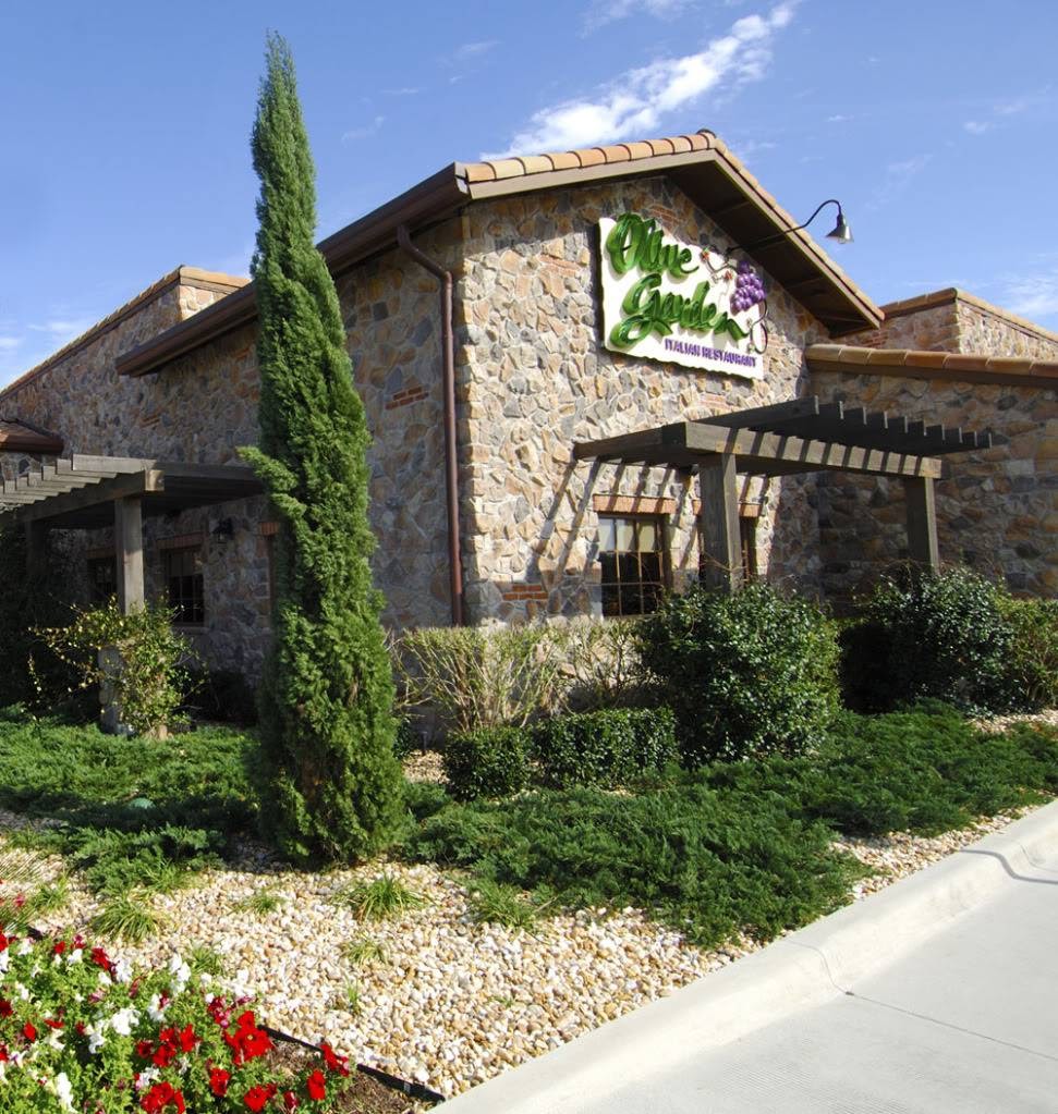 Photo of Olive Garden in Valley Stream City, New York, United States - 1 Picture of Restaurant, Food, Point of interest, Establishment, Meal takeaway