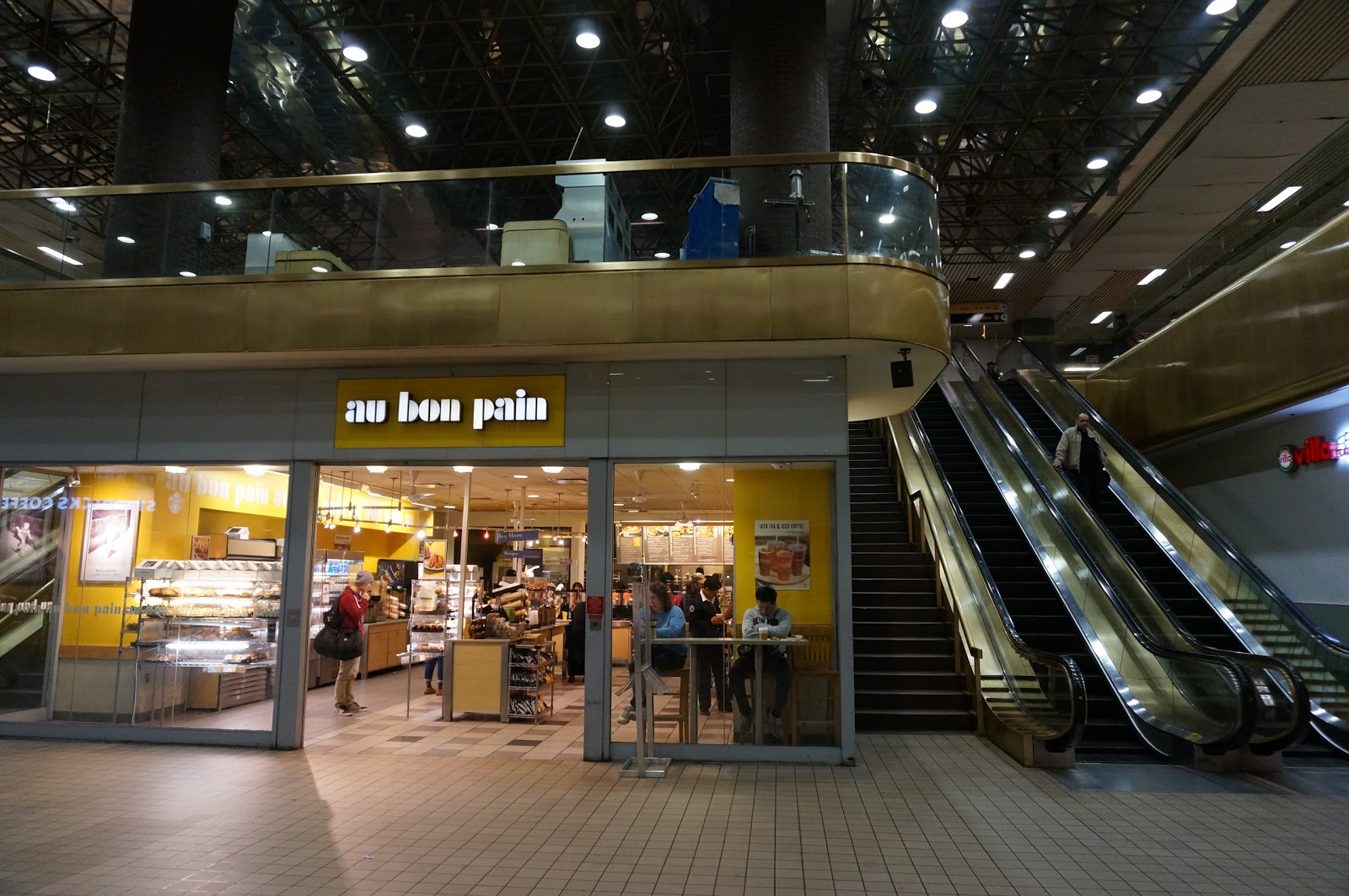 Photo of Au Bon Pain in New York City, New York, United States - 4 Picture of Restaurant, Food, Point of interest, Establishment, Store, Cafe, Bakery