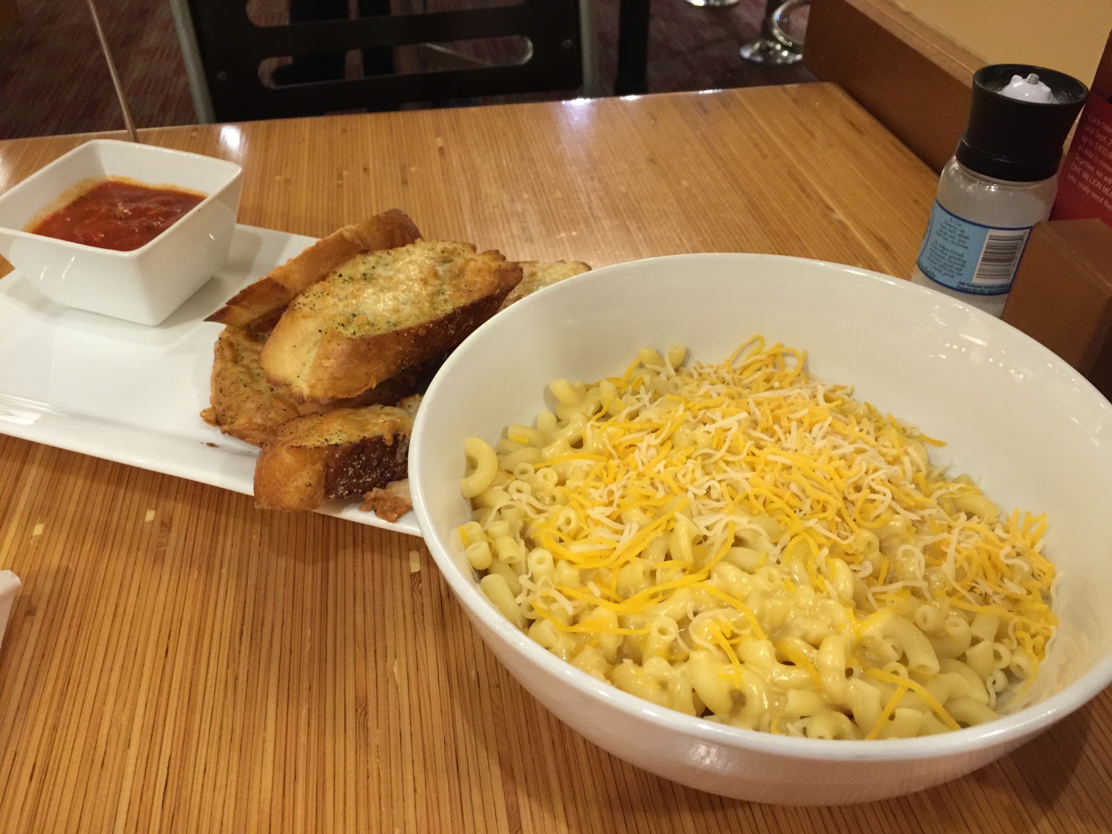 Photo of Noodles & Company in Garden City, New York, United States - 3 Picture of Restaurant, Food, Point of interest, Establishment, Bar
