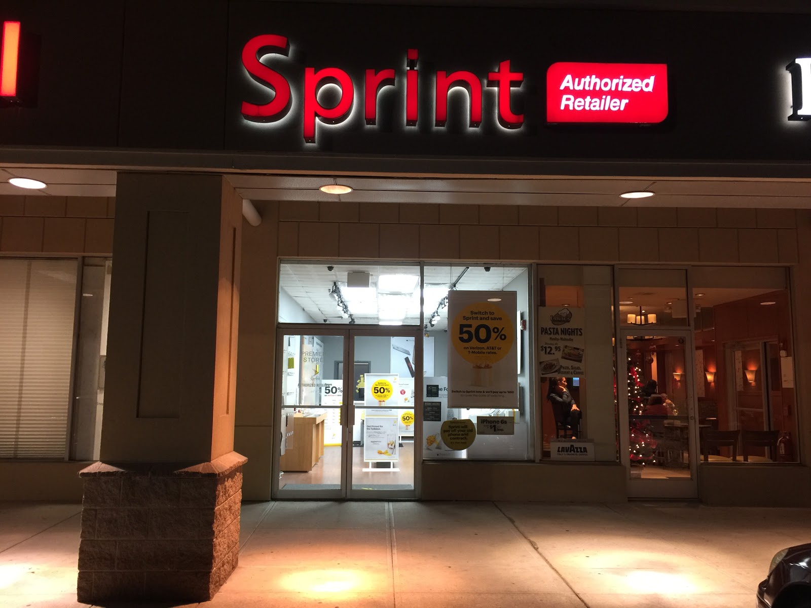 Photo of Sprint Store in Carle Place City, New York, United States - 1 Picture of Point of interest, Establishment, Store, Electronics store