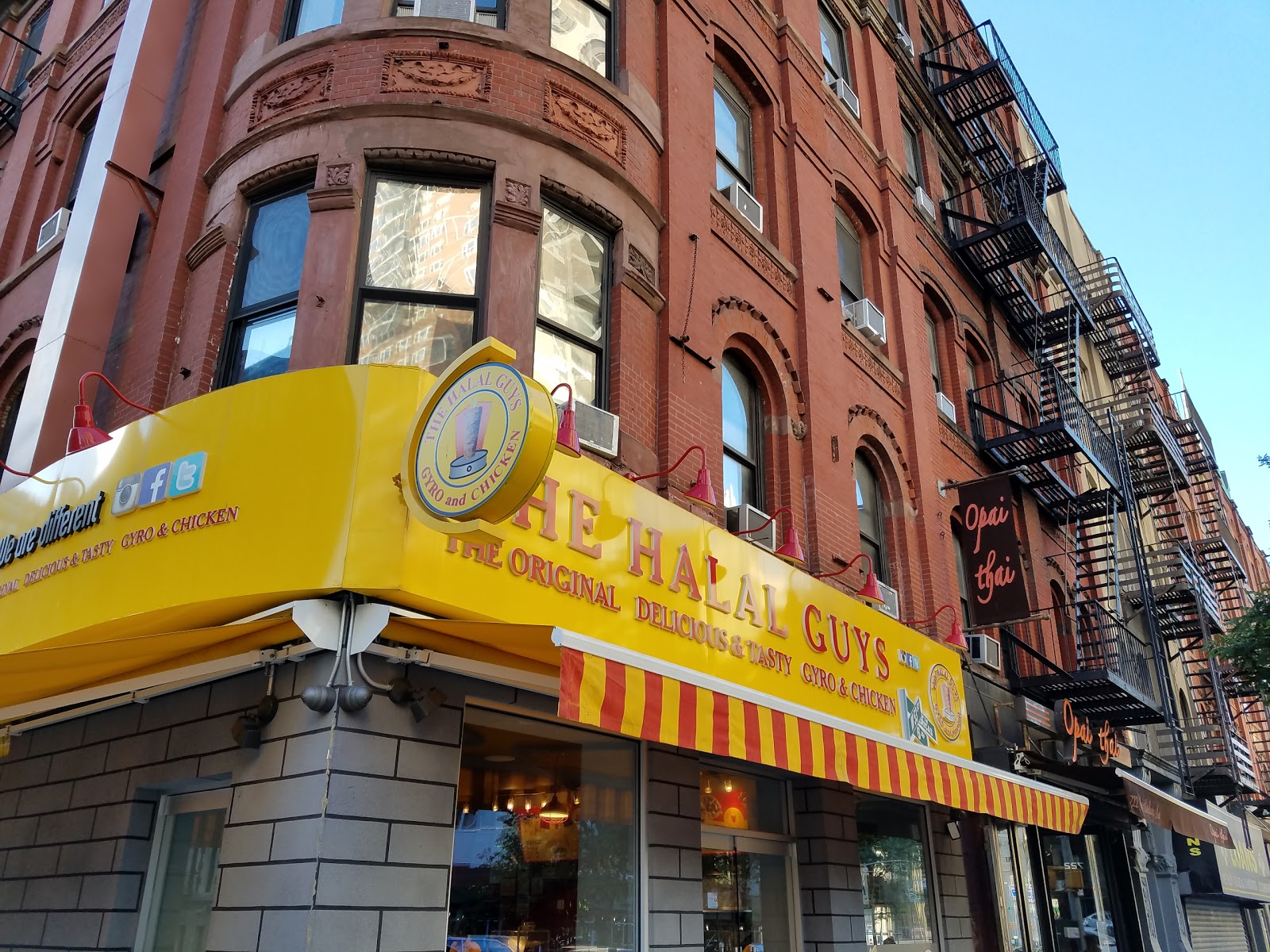 Photo of The Halal Guys in New York City, New York, United States - 4 Picture of Restaurant, Food, Point of interest, Establishment