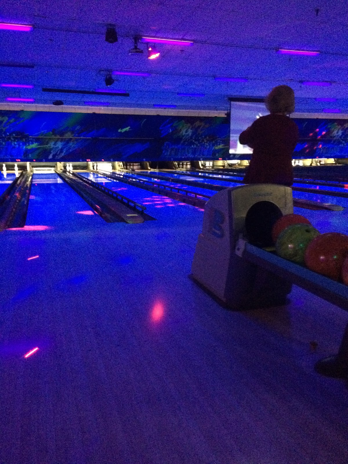 Photo of Brunswick Zone Belleville Bowl in Belleville City, New Jersey, United States - 2 Picture of Restaurant, Food, Point of interest, Establishment, Bar, Bowling alley