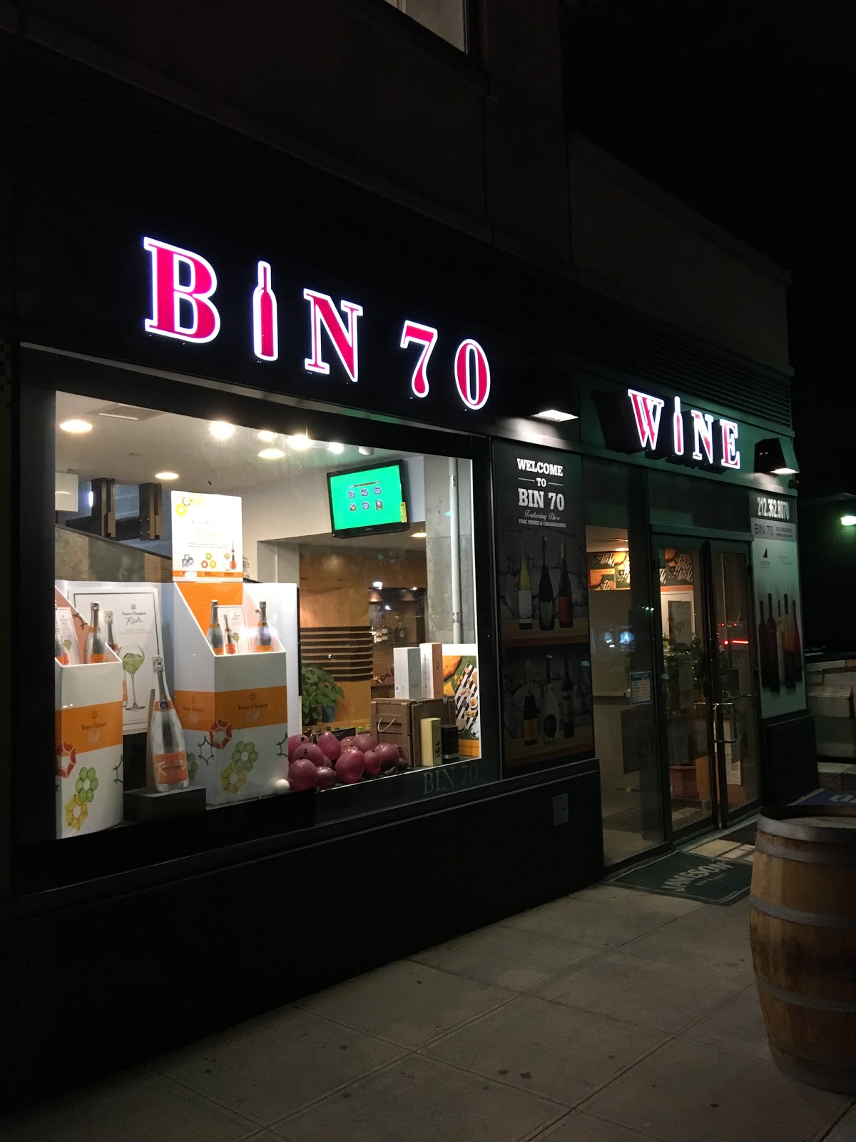 Photo of Bin 70 Wine in New York City, New York, United States - 2 Picture of Point of interest, Establishment, Store, Bar, Liquor store