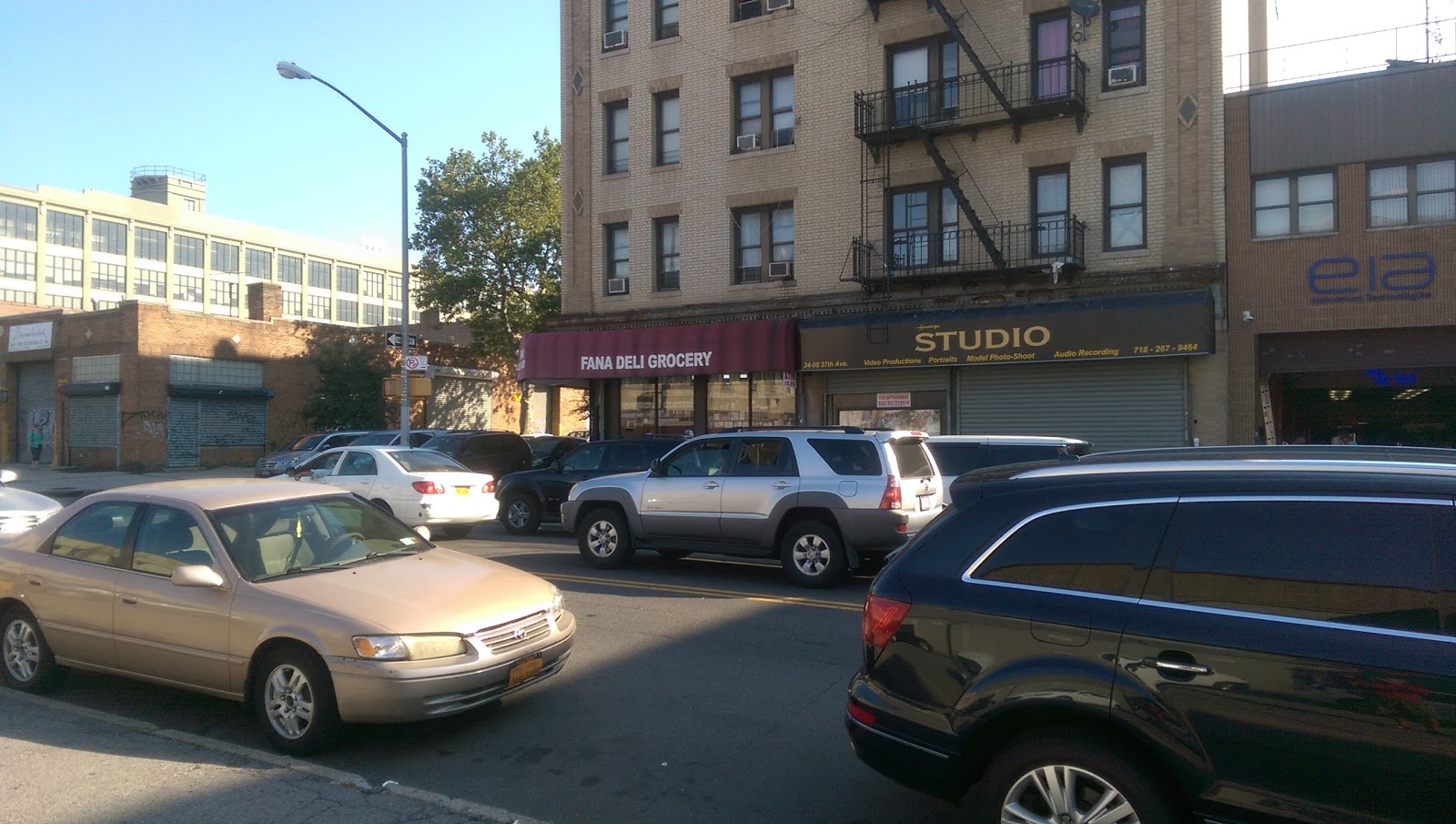 Photo of Fana Deli Grocery in New York City, New York, United States - 1 Picture of Food, Point of interest, Establishment, Store, Grocery or supermarket