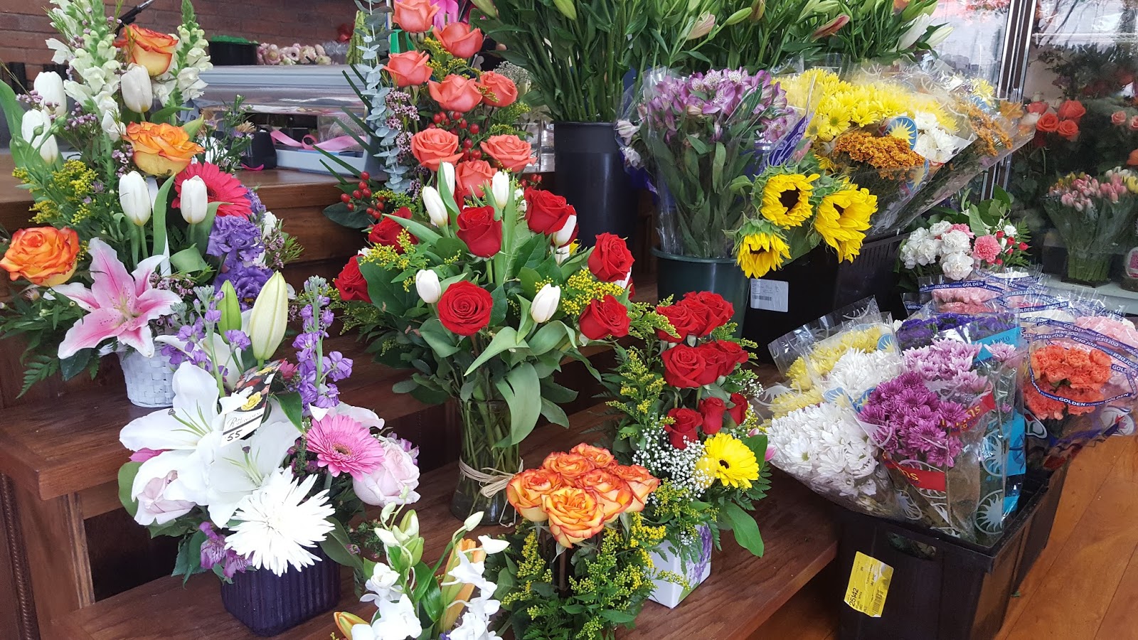 Photo of Flowers in Bloom in Harrison City, New Jersey, United States - 9 Picture of Point of interest, Establishment, Store, Florist