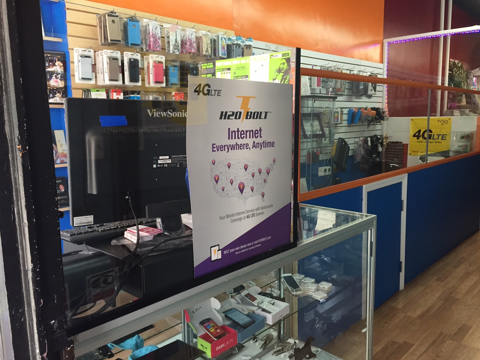 Photo of Like Wireless Smartphone & Computer Repair Multiservice in Queens City, New York, United States - 1 Picture of Point of interest, Establishment, Store, Electronics store