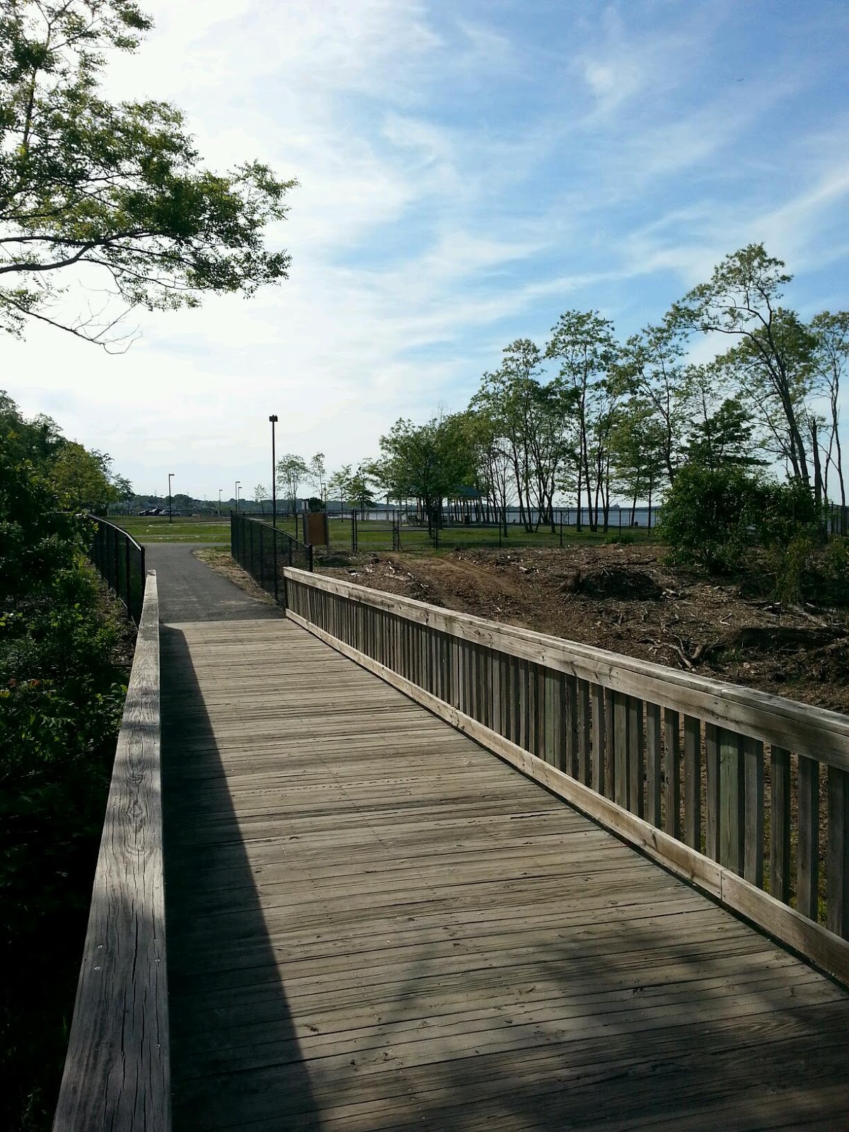 Photo of Old Bridge Waterfront Park in Laurence Harbor City, New Jersey, United States - 3 Picture of Point of interest, Establishment, Park