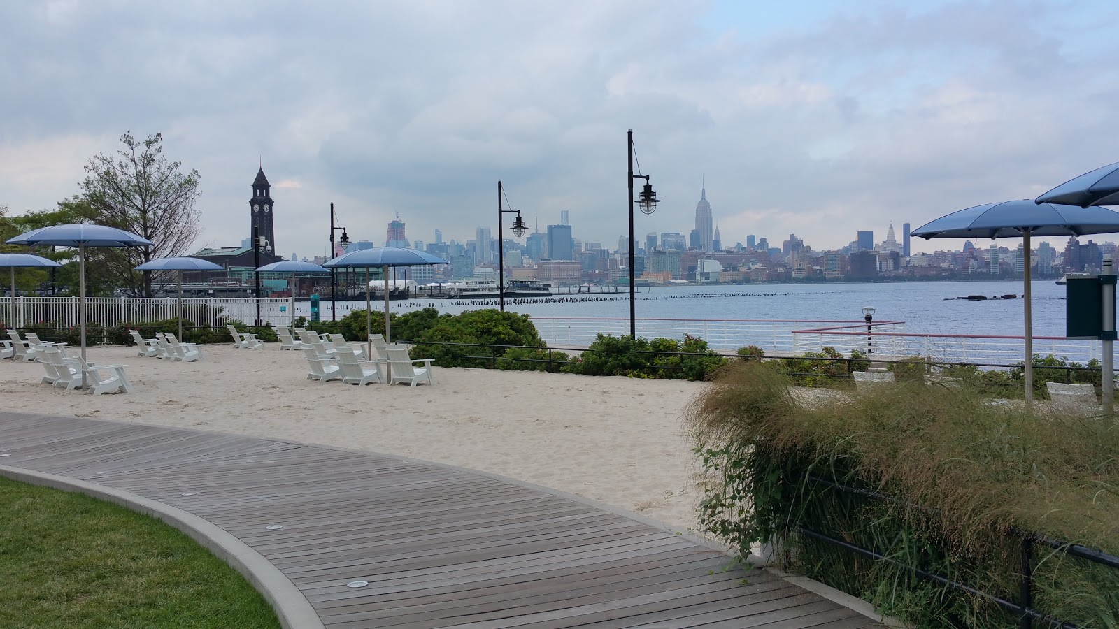 Photo of Mall Park in Hoboken City, New Jersey, United States - 1 Picture of Point of interest, Establishment, Park