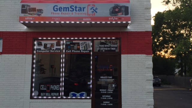 Photo of GemStar Phone Repair & Training in Woodbridge Township City, New Jersey, United States - 2 Picture of Point of interest, Establishment, Store