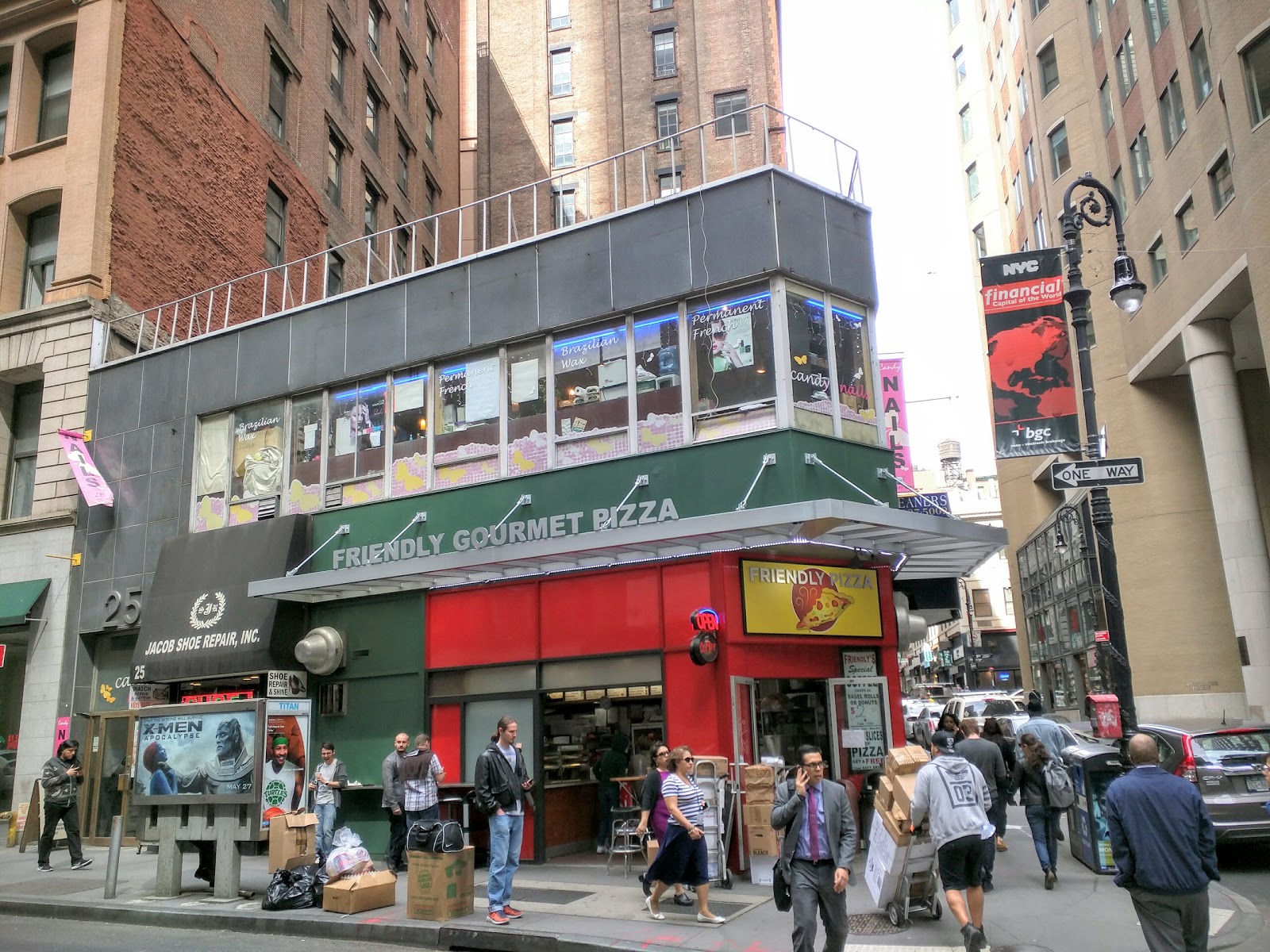 Photo of Friendly Gourmet Pizza in New York City, New York, United States - 5 Picture of Restaurant, Food, Point of interest, Establishment, Meal takeaway, Meal delivery