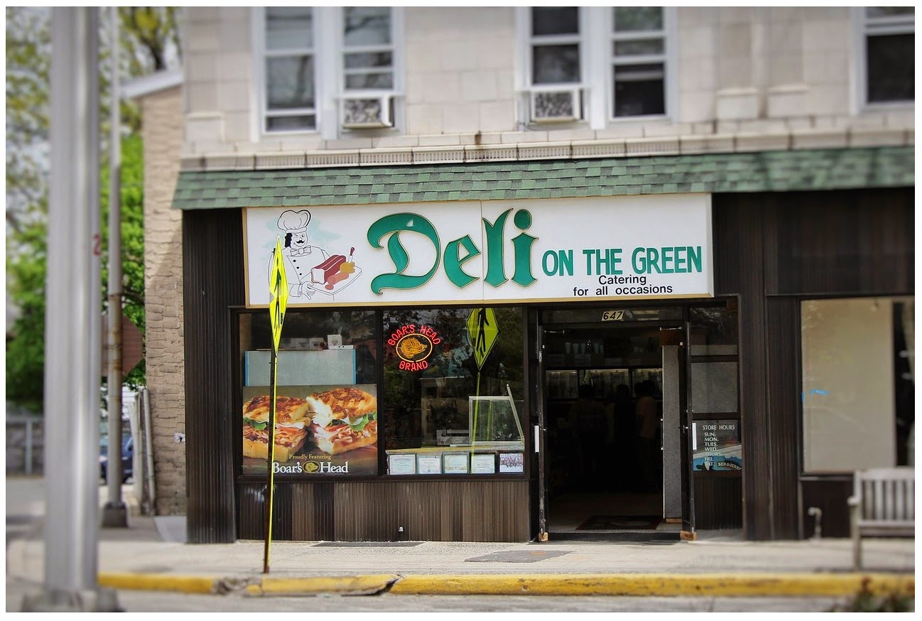 Photo of Deli On the Green in Great Neck City, New York, United States - 1 Picture of Restaurant, Food, Point of interest, Establishment, Store, Meal takeaway, Cafe