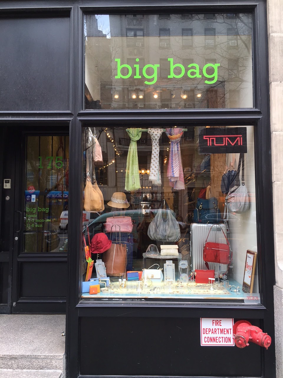 Photo of Big Bag in New York City, New York, United States - 9 Picture of Point of interest, Establishment, Store, Jewelry store