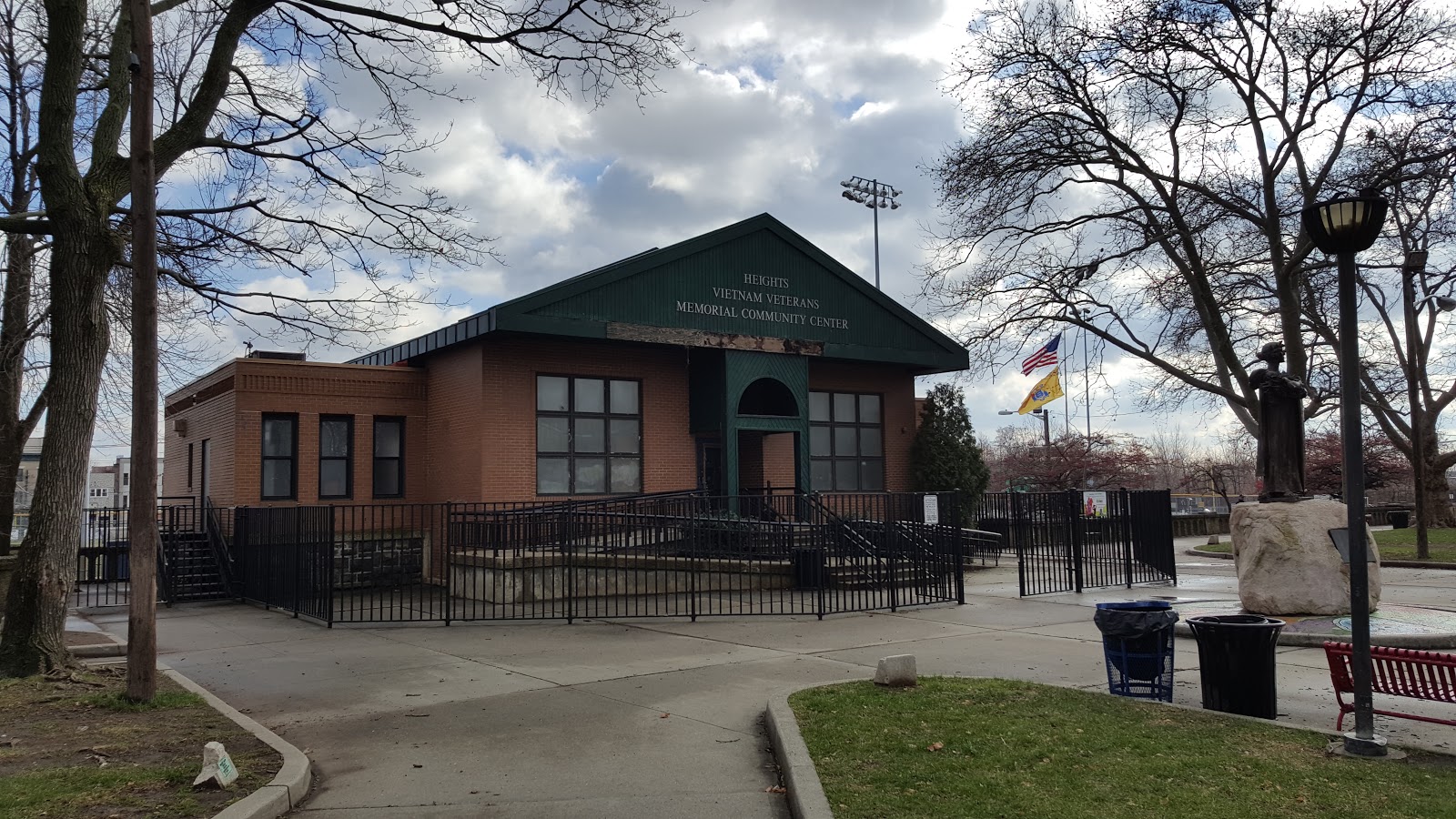 Photo of Heights Vietnam Veterans Memorial Community Center in Jersey City, New Jersey, United States - 1 Picture of Point of interest, Establishment