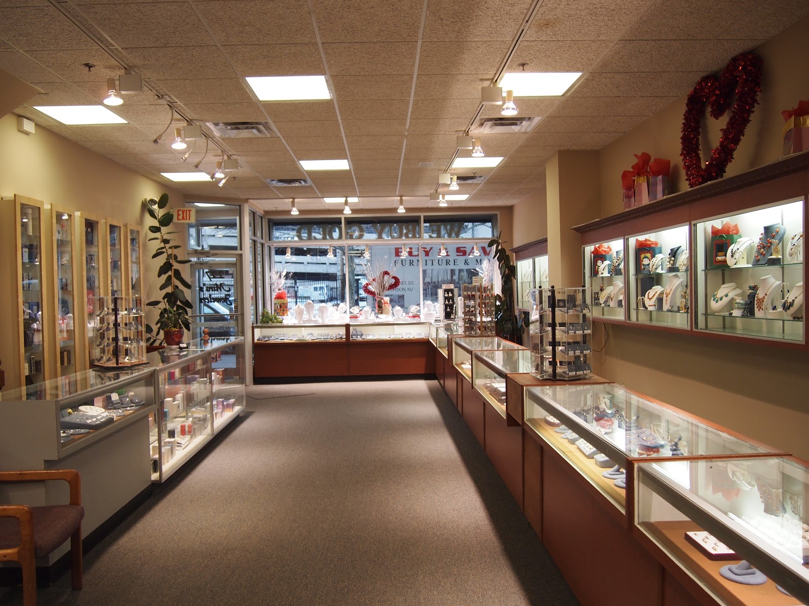 Photo of Mira's Jewelers in Paterson City, New Jersey, United States - 1 Picture of Point of interest, Establishment, Store, Jewelry store
