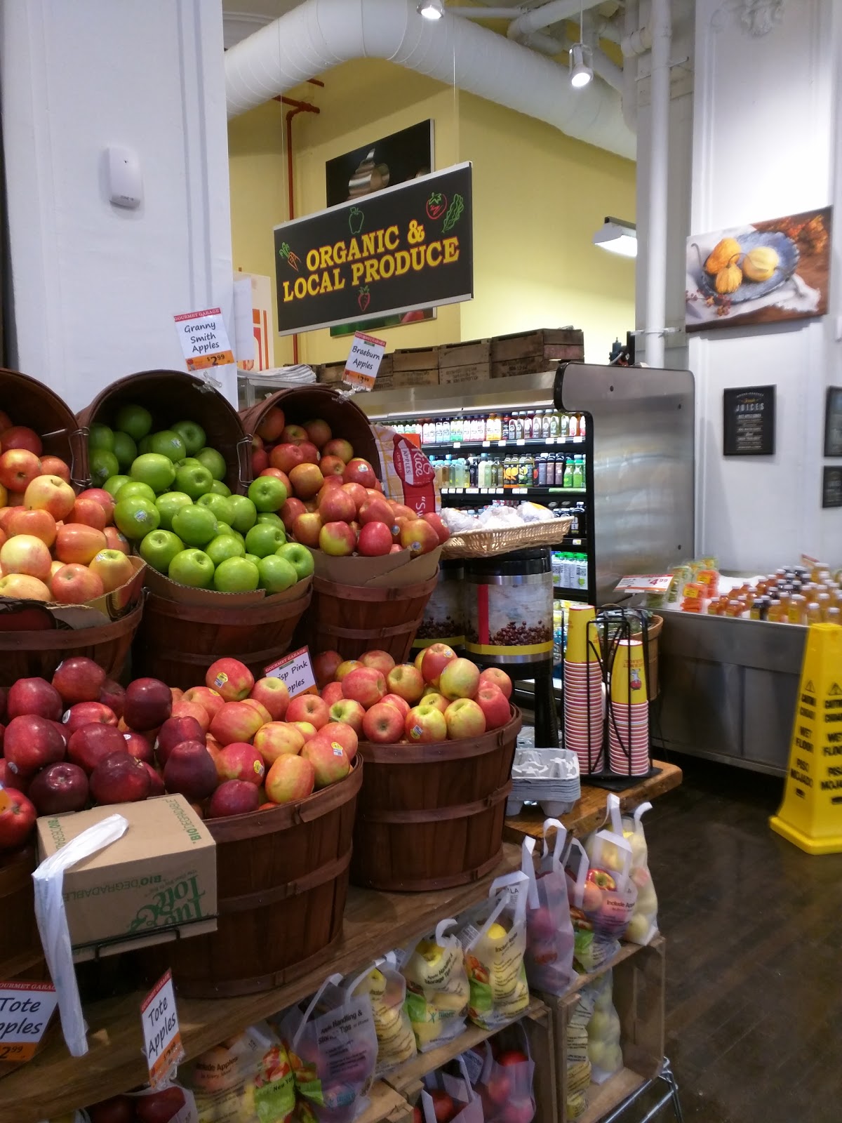 Photo of Gourmet Garage in New York City, New York, United States - 4 Picture of Food, Point of interest, Establishment, Store, Grocery or supermarket