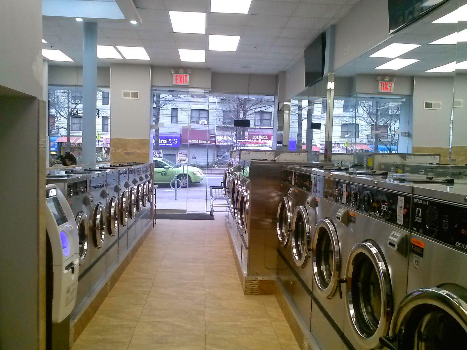 Photo of Laundromat Lux in New York City, New York, United States - 2 Picture of Point of interest, Establishment, Laundry
