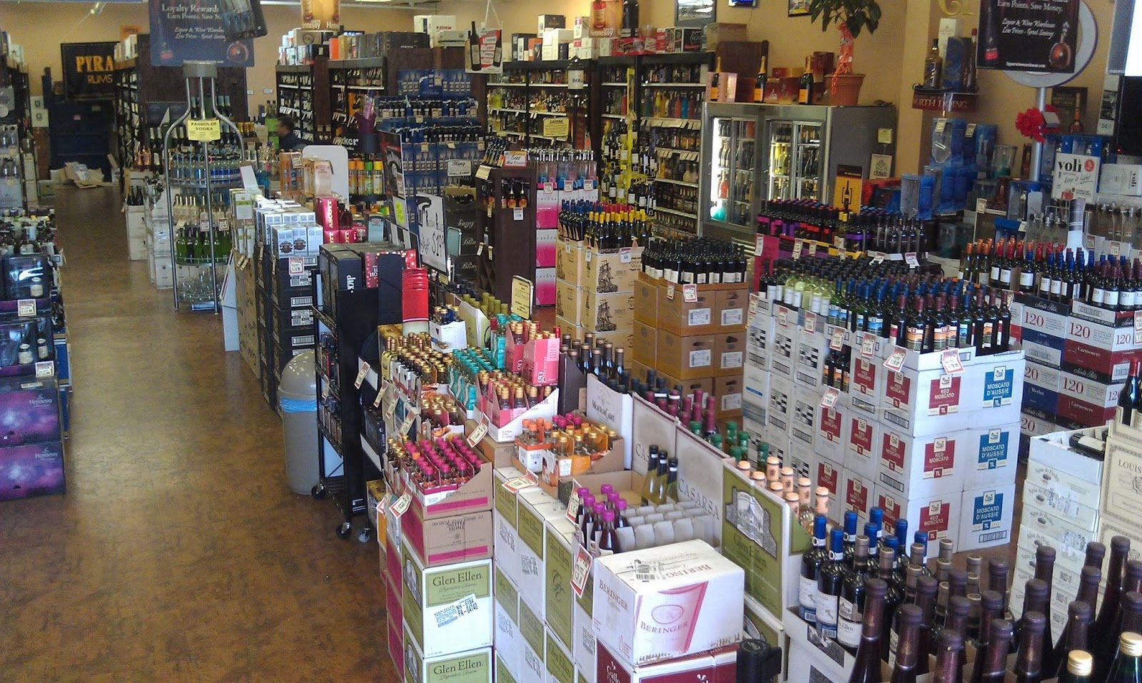 Photo of Liquor & Wine Warehouse in Corona City, New York, United States - 2 Picture of Food, Point of interest, Establishment, Store, Liquor store