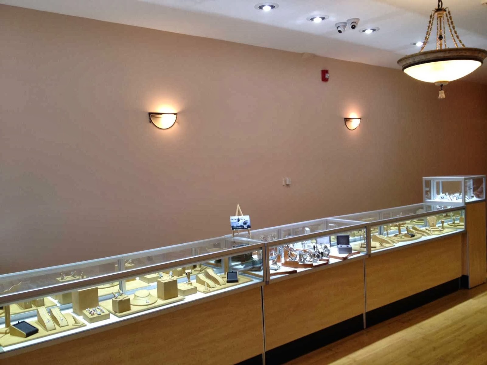 Photo of Garden state Jewelers & Gold Buyers in Teaneck City, New Jersey, United States - 1 Picture of Point of interest, Establishment, Finance, Store, Jewelry store