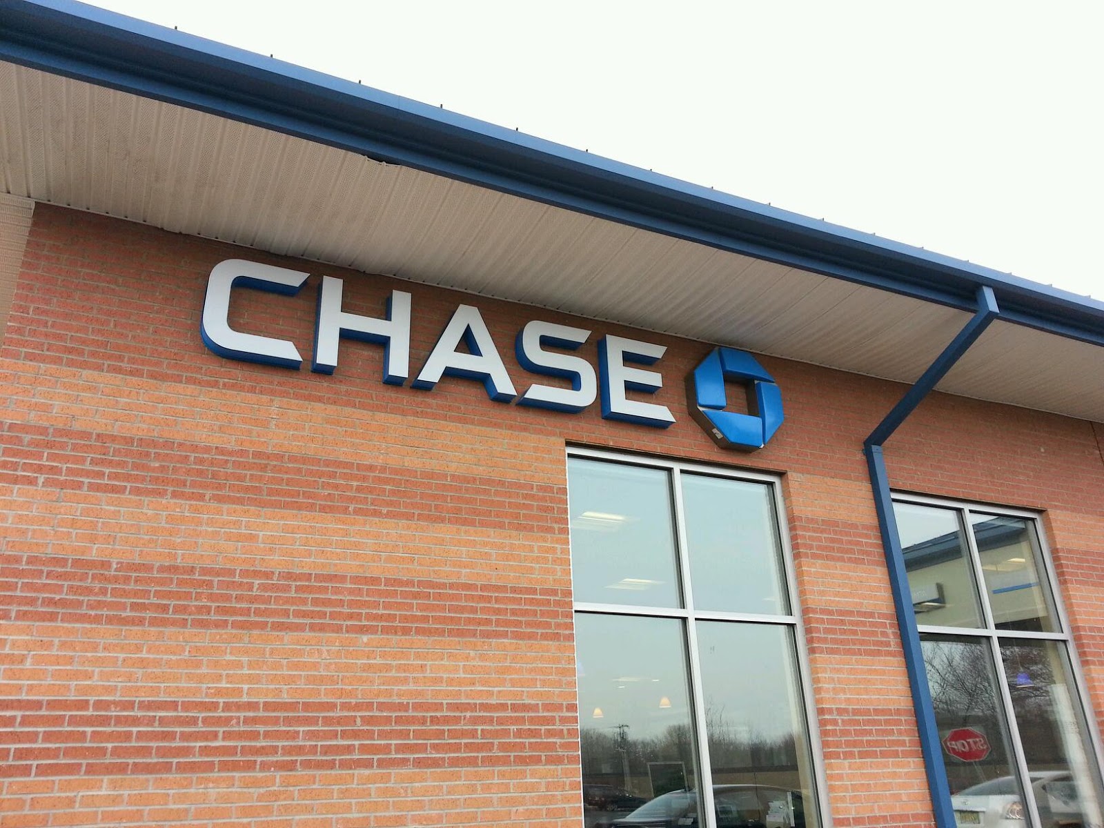 Photo of Chase Bank in Hazlet City, New Jersey, United States - 1 Picture of Point of interest, Establishment, Finance, Atm, Bank