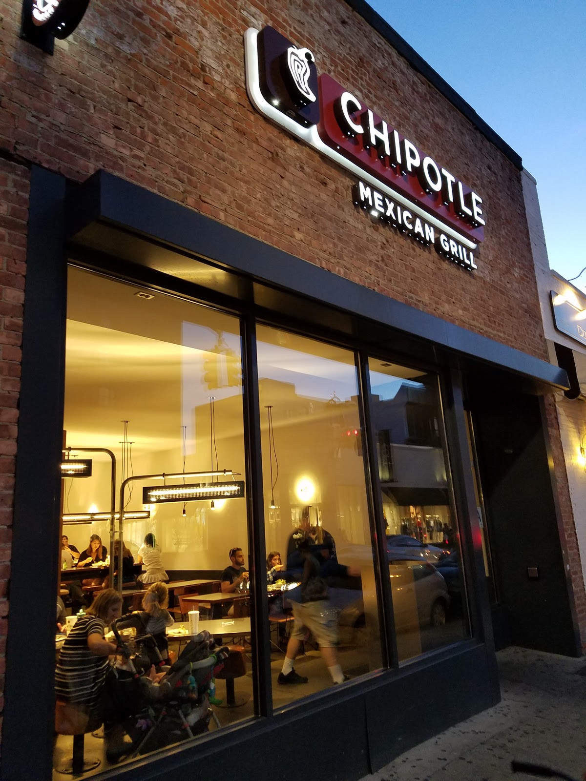 Photo of Chipotle Mexican Grill in Queens City, New York, United States - 1 Picture of Restaurant, Food, Point of interest, Establishment