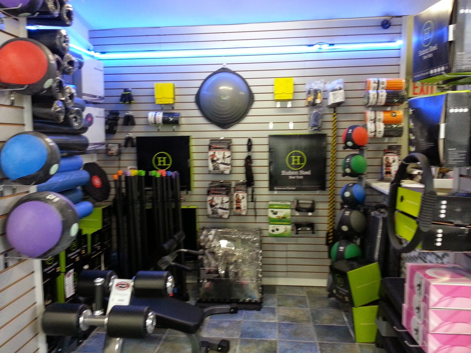 Photo of Fitness Showrooms of Manhasset in Manhasset City, New York, United States - 8 Picture of Point of interest, Establishment, Store