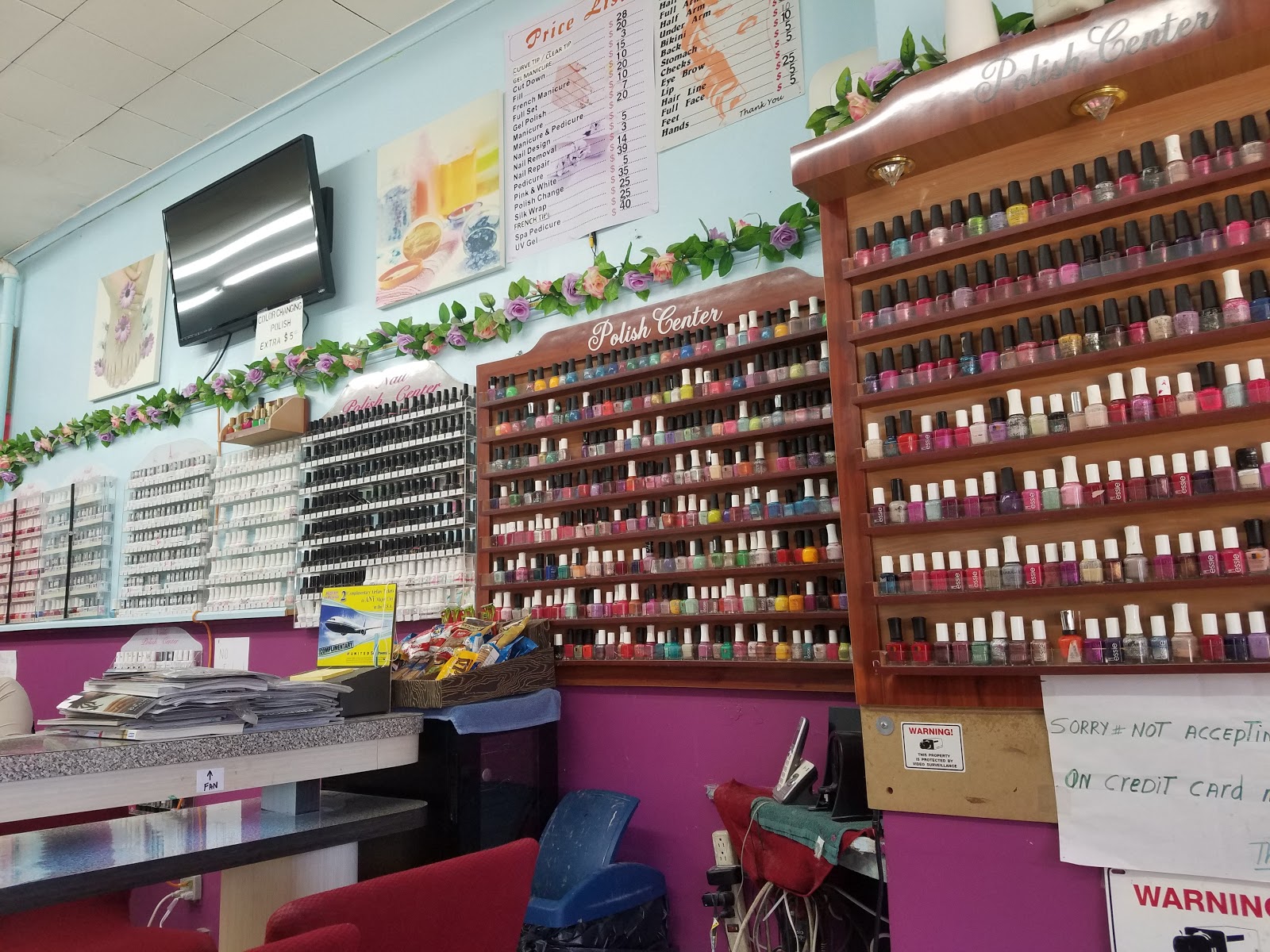 Photo of Royal Diamond Nail in Bronx City, New York, United States - 3 Picture of Point of interest, Establishment, Beauty salon, Hair care