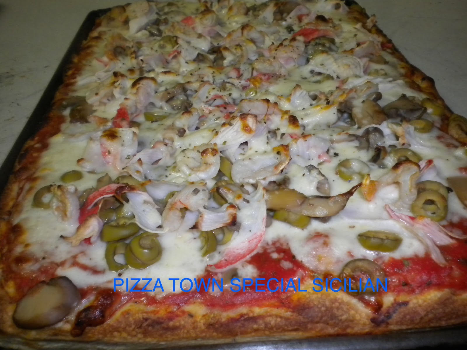 Photo of Pizza Town in Newark City, New Jersey, United States - 4 Picture of Restaurant, Food, Point of interest, Establishment, Meal takeaway, Meal delivery