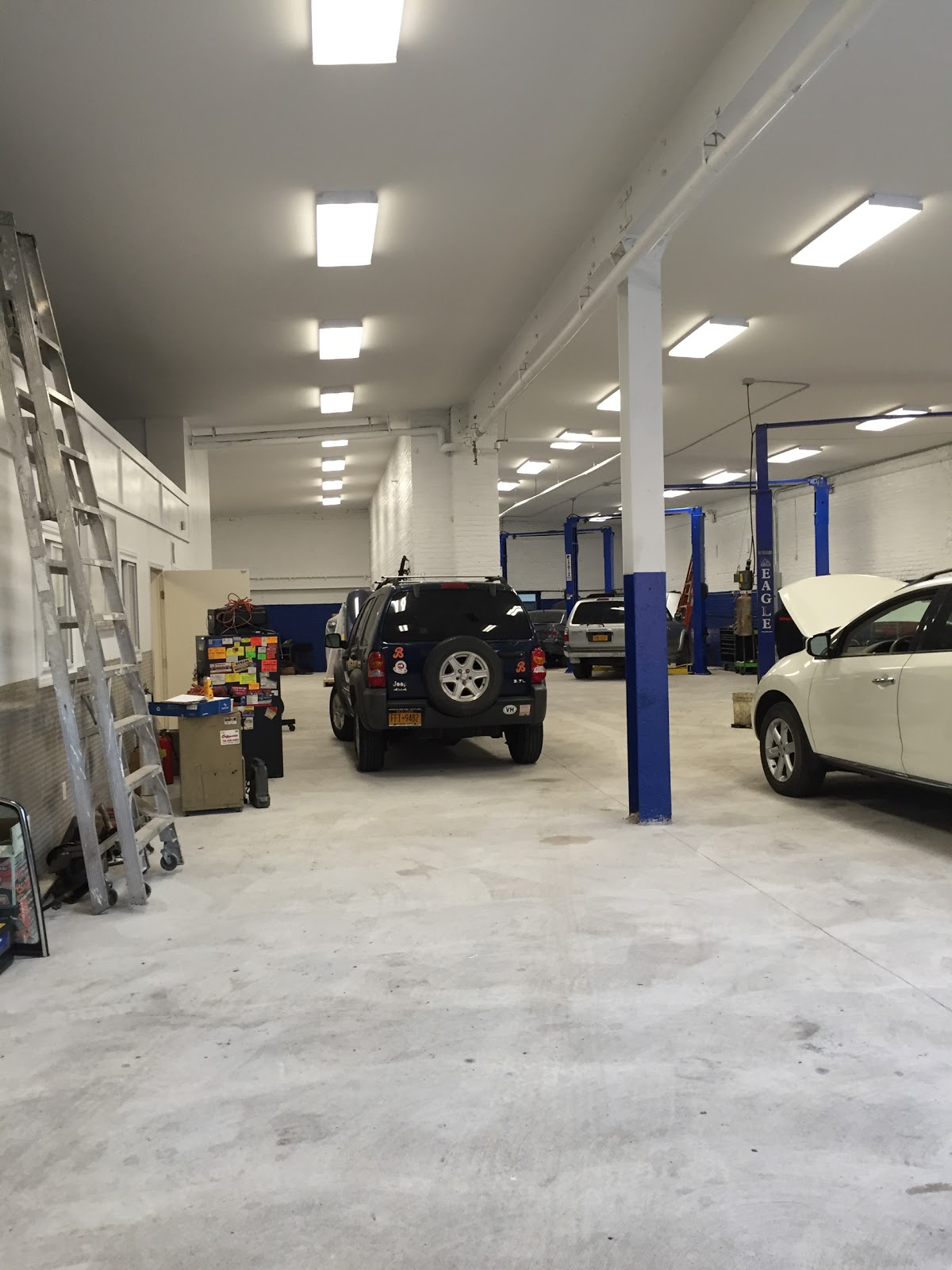 Photo of L & B Auto Repair in Brooklyn City, New York, United States - 5 Picture of Point of interest, Establishment, Car repair