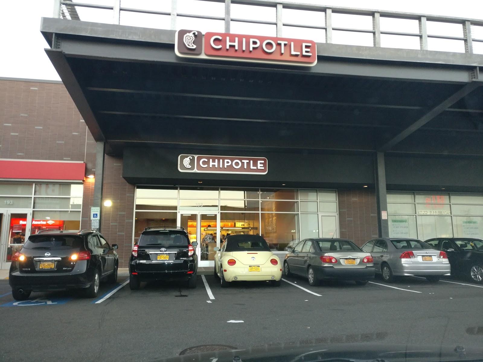 Photo of Chipotle Mexican Grill in Bronx City, New York, United States - 3 Picture of Restaurant, Food, Point of interest, Establishment