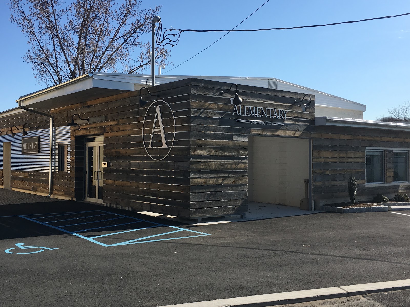 Photo of Alementary Brewing Co in Hackensack City, New Jersey, United States - 3 Picture of Food, Point of interest, Establishment, Bar