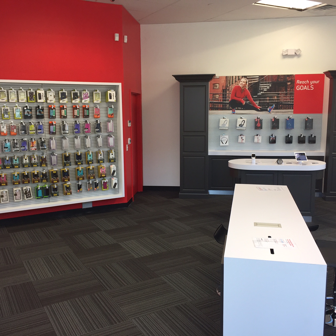 Photo of Verizon Wireless in Essex County City, New Jersey, United States - 4 Picture of Point of interest, Establishment, Store