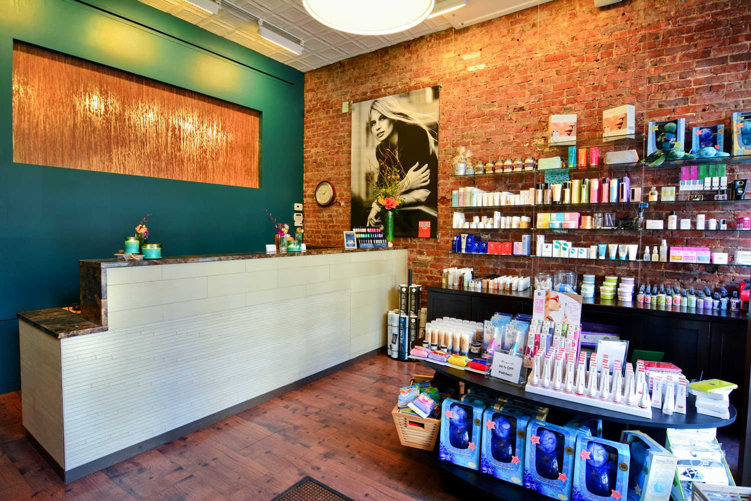 Photo of Eve in New York City, New York, United States - 3 Picture of Point of interest, Establishment, Beauty salon, Hair care