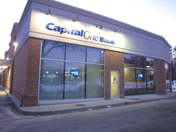 Photo of Capital One Bank in Roslyn City, New York, United States - 1 Picture of Point of interest, Establishment, Finance, Atm, Bank