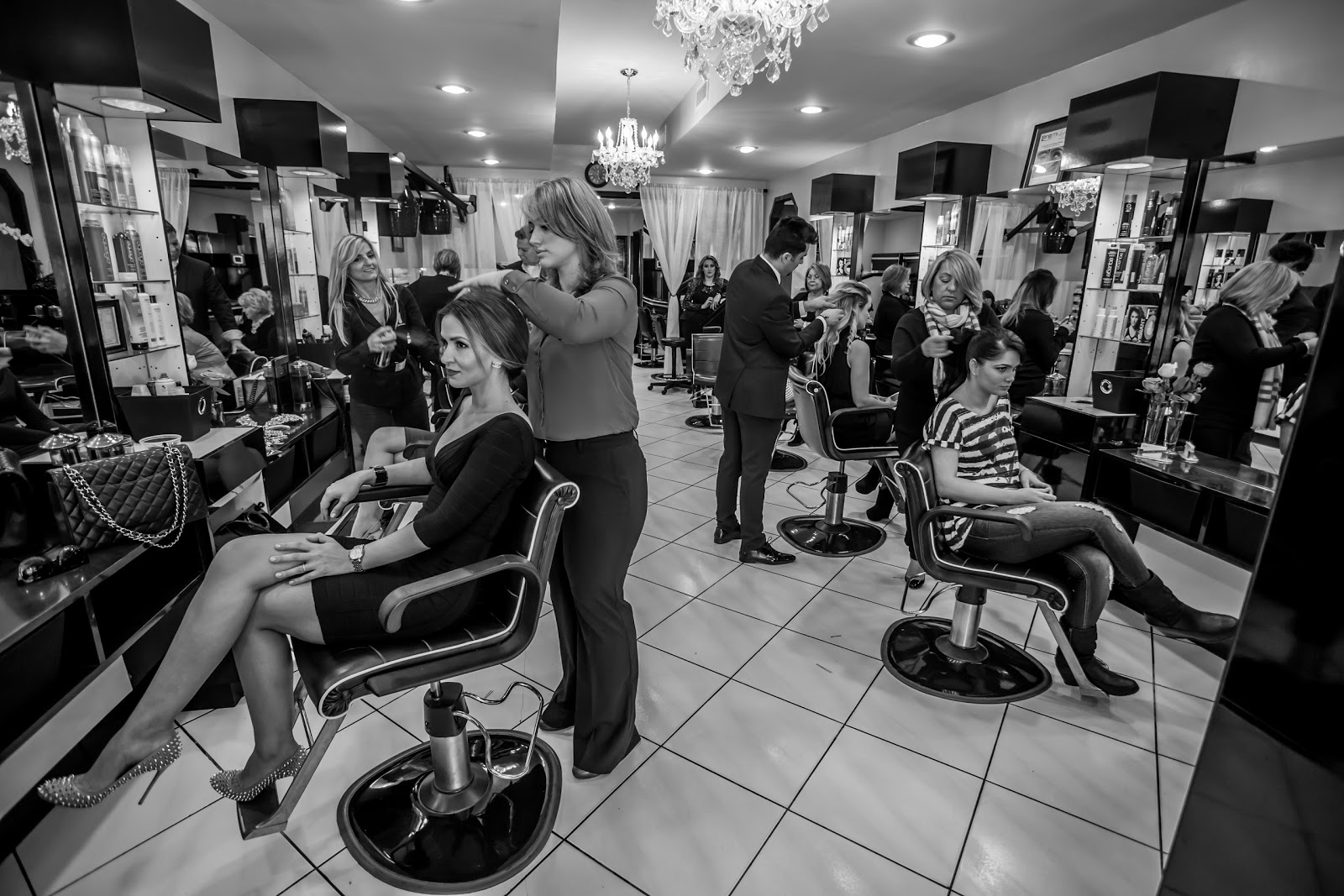 Photo of Le Chic Salon & Spa in Bronx City, New York, United States - 1 Picture of Point of interest, Establishment, Store, Health, Beauty salon, Hair care