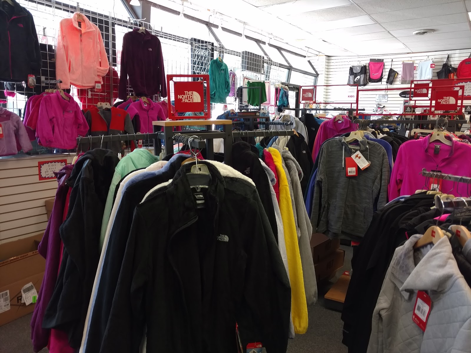 Photo of Tennis Junction in Great Neck City, New York, United States - 2 Picture of Point of interest, Establishment, Store