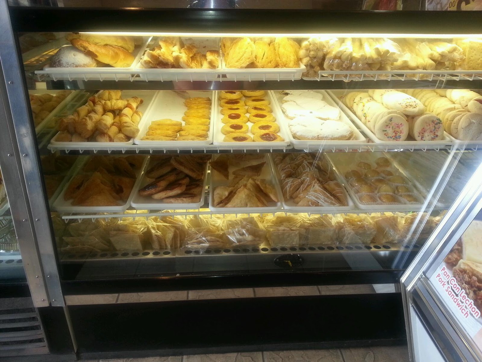 Photo of Papito & Apos S Cuban Bakery in Teaneck City, New Jersey, United States - 1 Picture of Food, Point of interest, Establishment, Store, Bakery