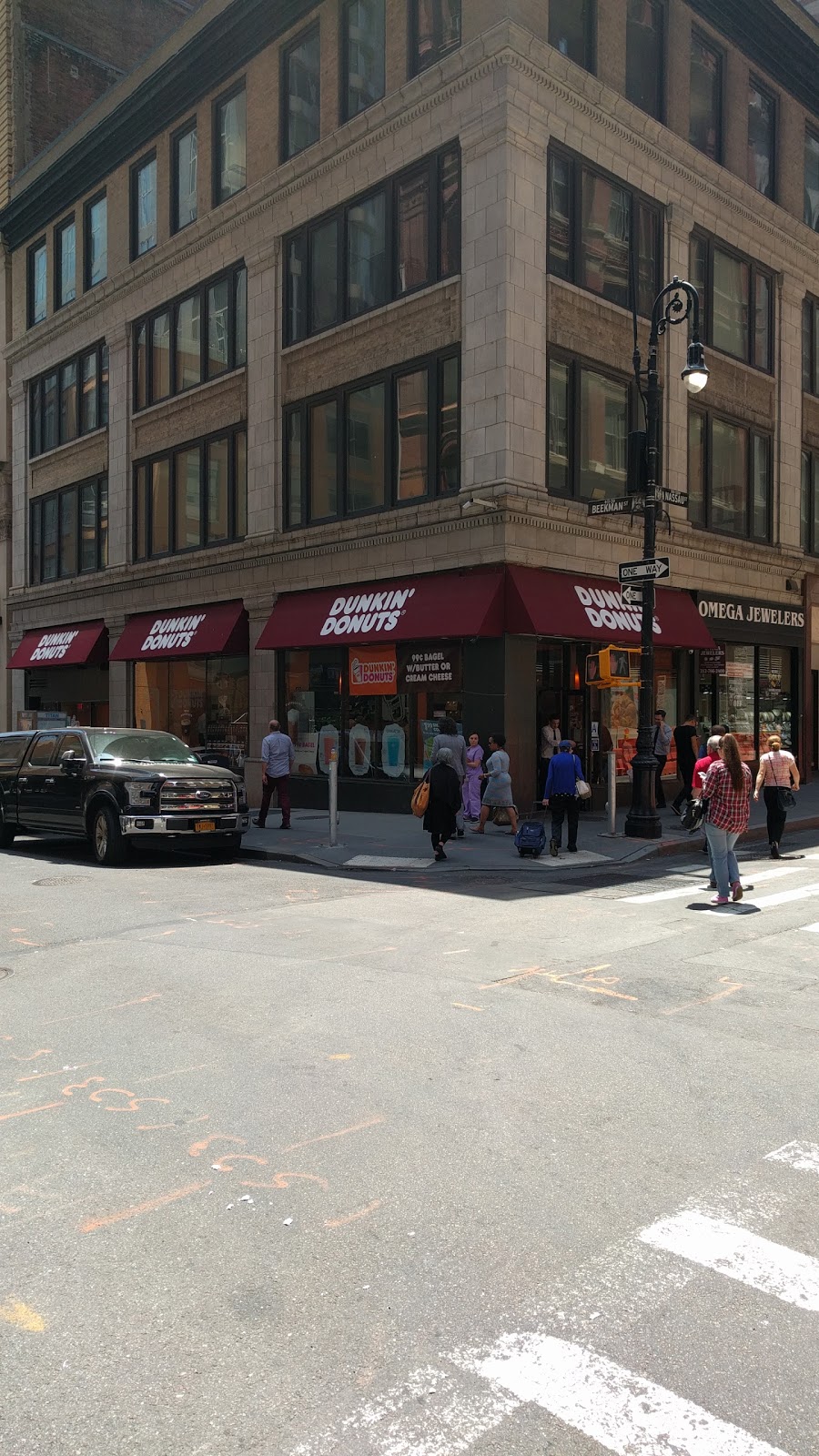 Photo of Dunkin' Donuts in New York City, New York, United States - 1 Picture of Restaurant, Food, Point of interest, Establishment, Store, Cafe, Bakery