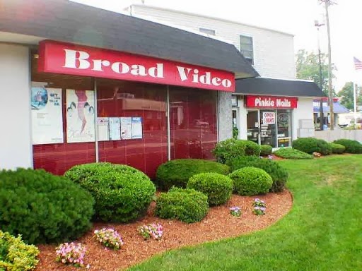 Photo of Broad Video in New Milford City, New Jersey, United States - 1 Picture of Point of interest, Establishment, Store, Movie rental