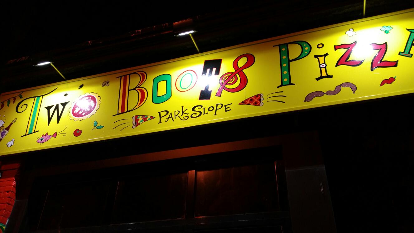 Photo of Two Boots Park Slope in Kings County City, New York, United States - 6 Picture of Restaurant, Food, Point of interest, Establishment, Meal takeaway, Meal delivery