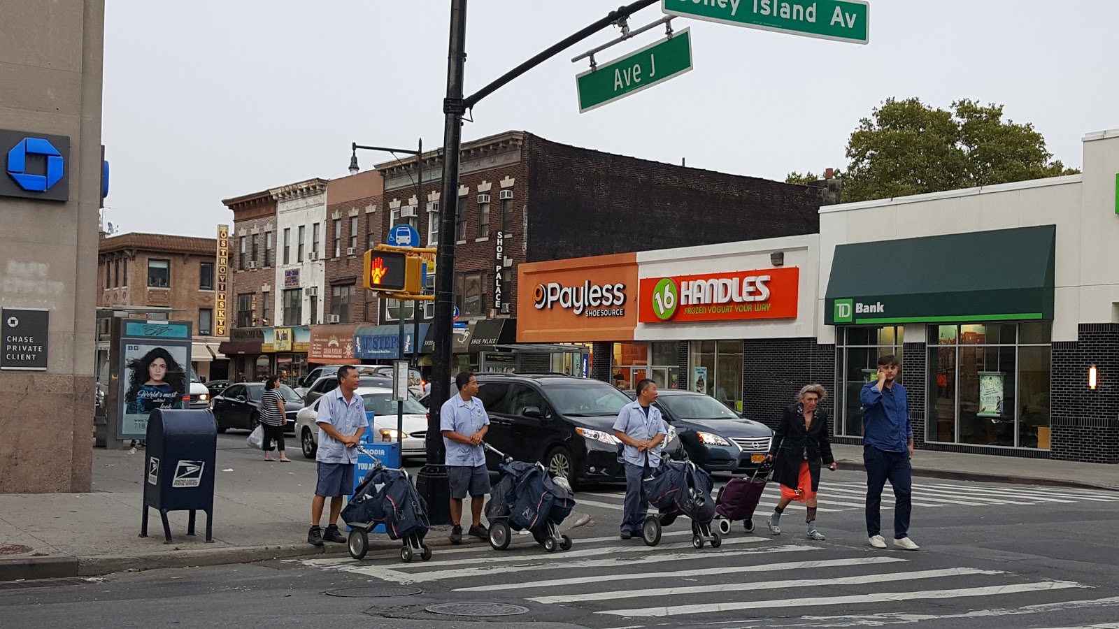 Photo of 16 Handles in Kings County City, New York, United States - 3 Picture of Food, Point of interest, Establishment, Store