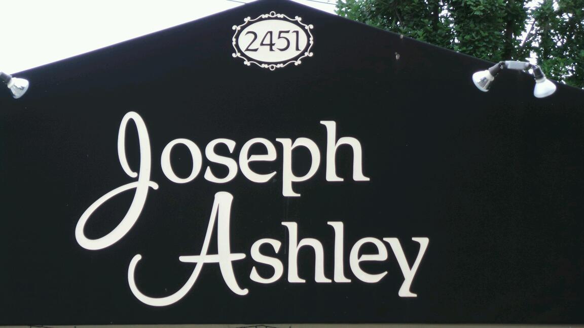 Photo of Joseph Ashley Salon & Nail in Staten Island City, New York, United States - 2 Picture of Point of interest, Establishment, Beauty salon