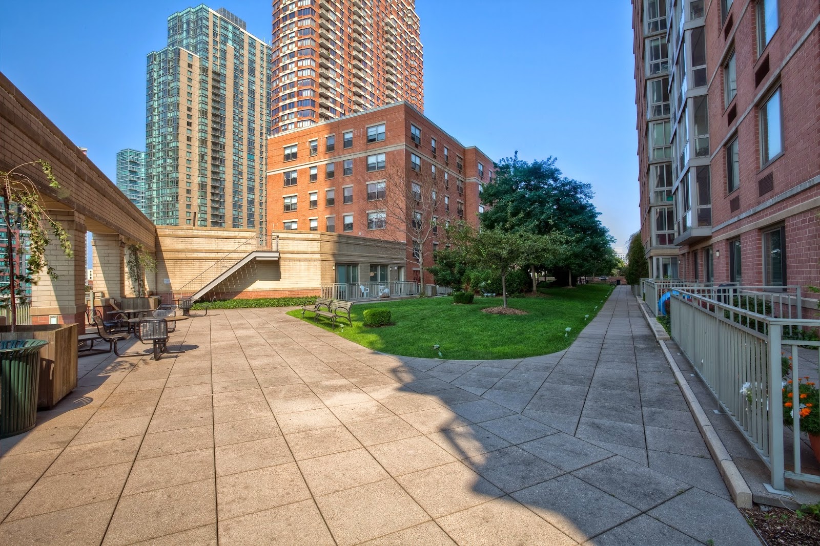 Photo of Avalon Riverview in Long Island City, New York, United States - 7 Picture of Point of interest, Establishment, Real estate agency