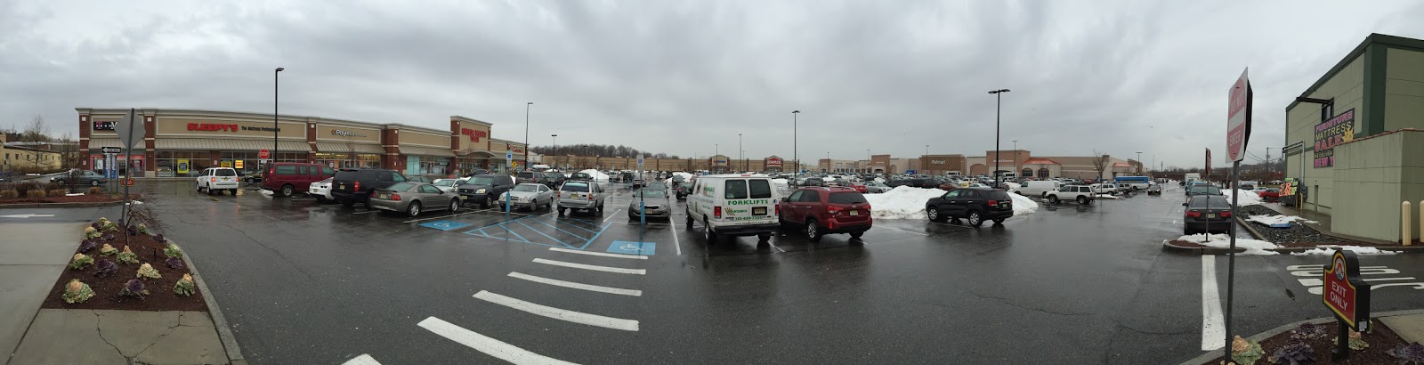 Photo of Walmart Supercenter in North Bergen City, New Jersey, United States - 1 Picture of Food, Point of interest, Establishment, Store, Grocery or supermarket, Electronics store, Department store