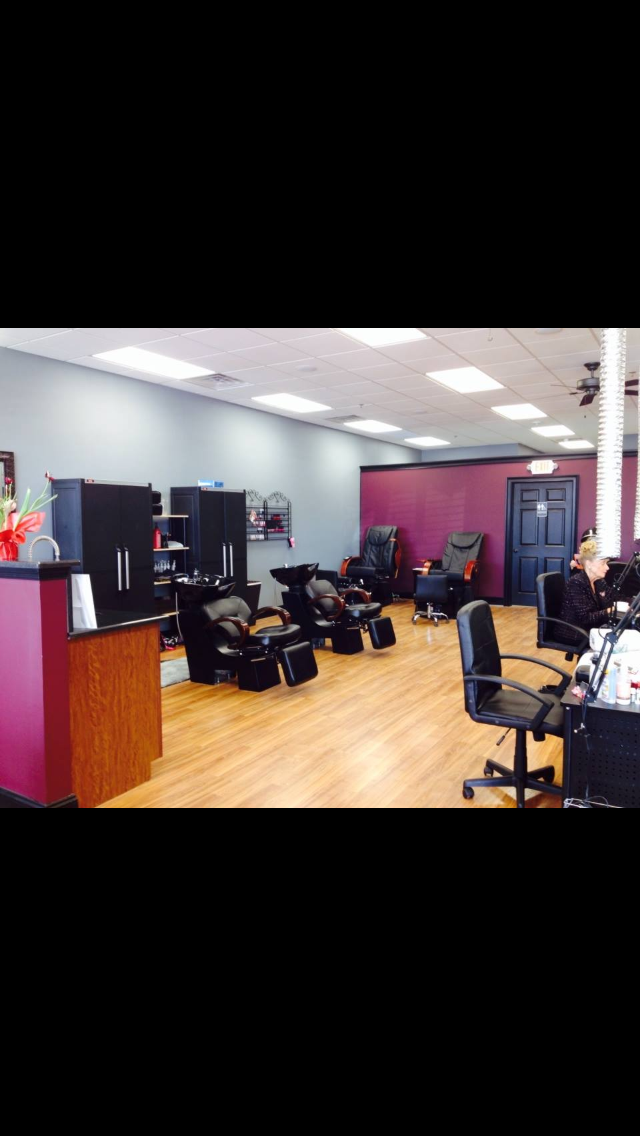 Photo of Studio 34 Salon in Matawan City, New Jersey, United States - 4 Picture of Point of interest, Establishment, Beauty salon