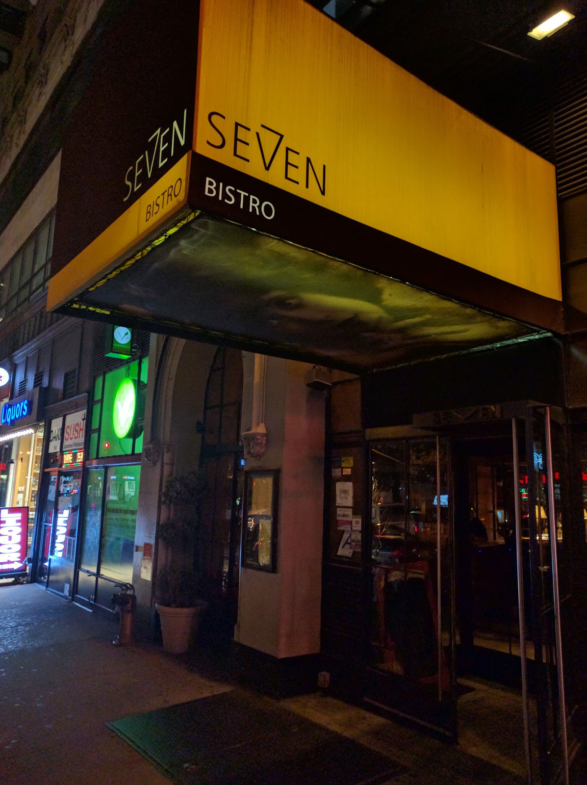 Photo of Seven Bistro in New York City, New York, United States - 8 Picture of Restaurant, Food, Point of interest, Establishment, Bar, Night club