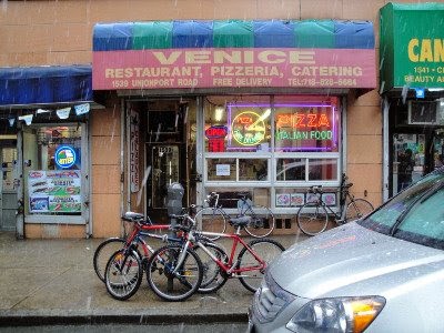 Photo of Venice Pizzeria in Bronx City, New York, United States - 1 Picture of Restaurant, Food, Point of interest, Establishment