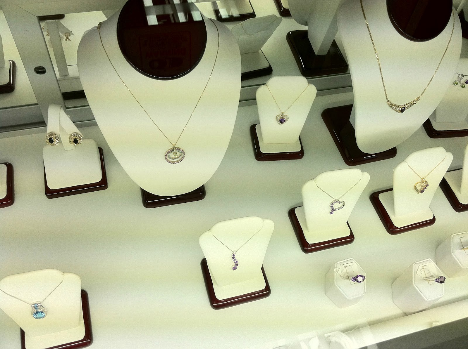 Photo of Elegant Jewelry Inc in Queens City, New York, United States - 6 Picture of Point of interest, Establishment, Store, Jewelry store